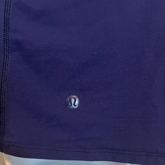 104 Lululemon soft mock long sleeve in Dark Cobalt. Size 8 - Picture 4 of 5